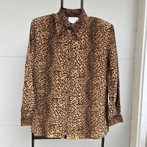 VTG Tess 100% Silk Leopard Print Blouse Button Down Shirt – Size S